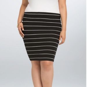 Black/White Striped Foldover Midi Skirt By Torrid